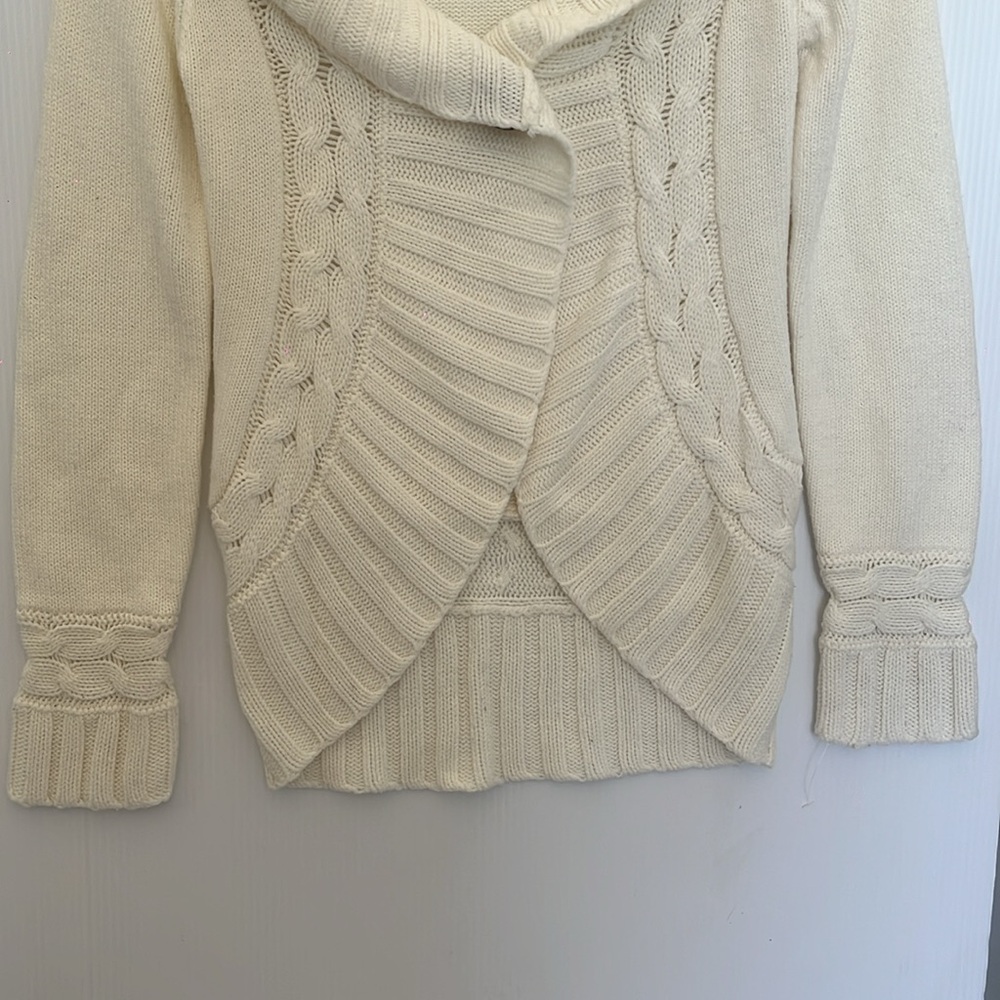 PINK  ROSE Ruffle Sweater Cardigan COLOR IVORY SIZE‎ Small - Picture 3 of 12